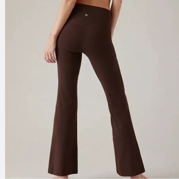 LIKE NEW Athleta Salutation Stash Flare Pant Toasted Brown - Picture 3 of 7